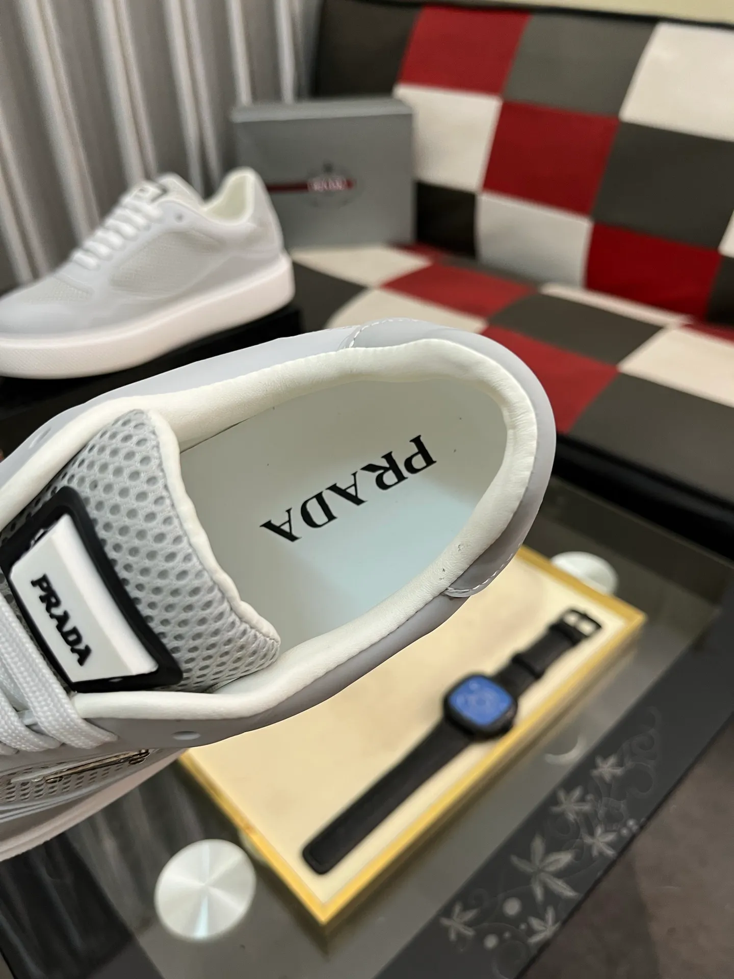 Men's shoes 💰580⌚️⌚️【PRADA】Prada - high-end quality original order 🔍🔍🔍 casual sports shoes - upper: imported 🔝 Napa calfskin, pebbled calfskin, branded glue hollow mesh canvas, shoe body sewn with branded metal fasteners - lining: water-dyed cowhide - outsole: ultra-light TPU foam rubber; two-color molded outsole -Ultra-high quality control, fine workmanship, highlighting (high-end, nobility, class) -Size: 38-445️⃣colors available